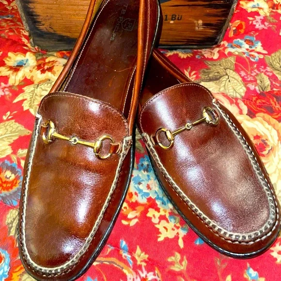 Stunning T.B.Phelps Horse Bit driver loafers in great condition as shown. T.B. Phelps Traditions Mesh Horse Bit Mens Orange Loafers  main image 3